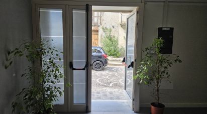 Negozio / locale commerciale di 67 m² in San Mango d'Aquino (88040)