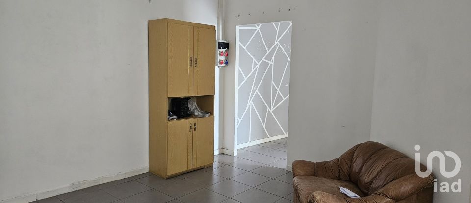 Negozio / locale commerciale di 67 m² in San Mango d'Aquino (88040)