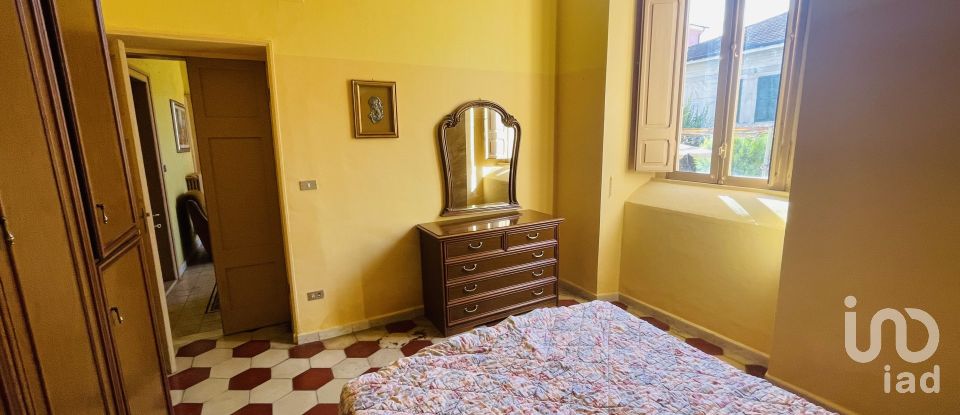 Apartment 6 rooms of 110 m² in Sulmona (67039)