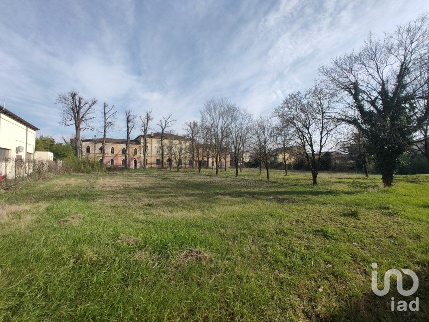 Casa di paese 20 locali di 2.533 m² in Castel d'Ario (46033)