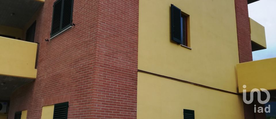 Block of flats 4 rooms of 90 m² in Cerreto d'Esi (60043)