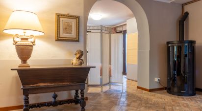 Casa indipendente 8 locali di 200 m² in Osimo (60027)