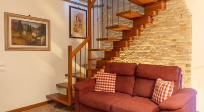 Casa indipendente 8 locali di 200 m² in Osimo (60027)