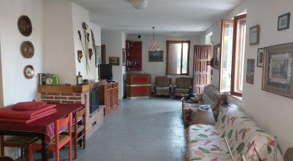 Casa indipendente 9 locali di 130 m² in Gropparello (29025)