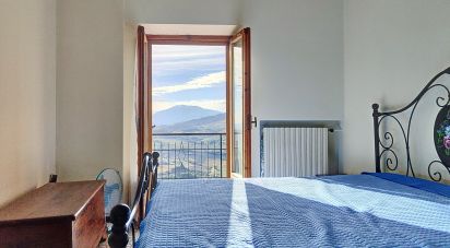 Casa di paese 5 locali di 110 m² in Montedinove (63069)