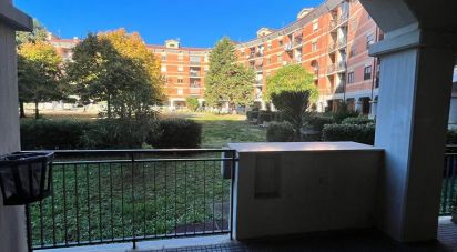 Two-room apartment of 75 m² in Roma (00138)