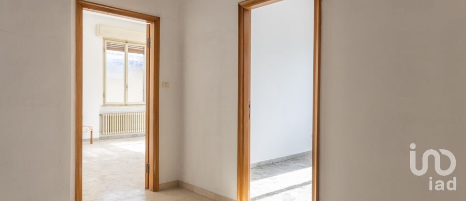 Apartment 11 rooms of 287 m² in Fossombrone (61034)