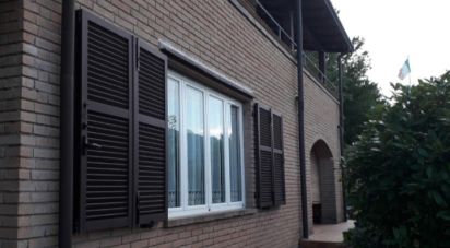 Casa indipendente / Villa 9 locali di 190 m² in Aulla (54011)