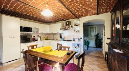 House 8 rooms of 150 m² in Masio (15024)