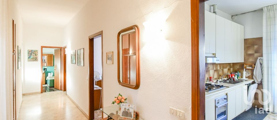 Apartment 5 rooms of 128 m² in Cesano Maderno (20811)