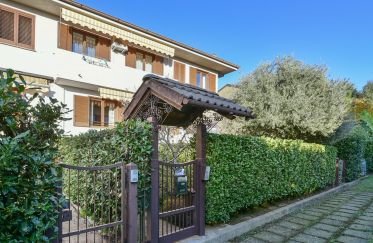 Traditional house 7 rooms of 134 m² in Seregno (20831)