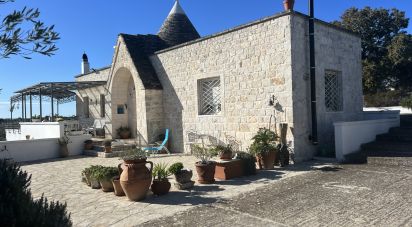 Town house 5 rooms of 140 m² in Cisternino (72014)