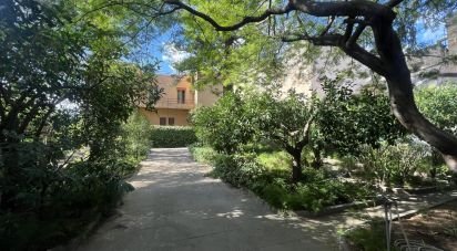 Farm 12 rooms of 307 m² in Palermo (90131)