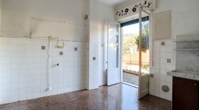 Two-room apartment of 52 m² in Genova (16141)