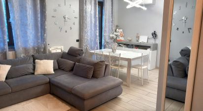 Appartamento 7 locali di 115 m² a Limbiate (20812)