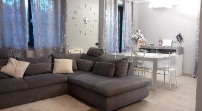 Apartment 7 rooms of 115 m² in Limbiate (20812)