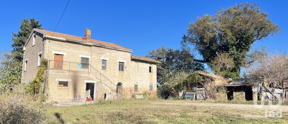 Casa indipendente 0 locali di 200 m² in Servigliano (63839)