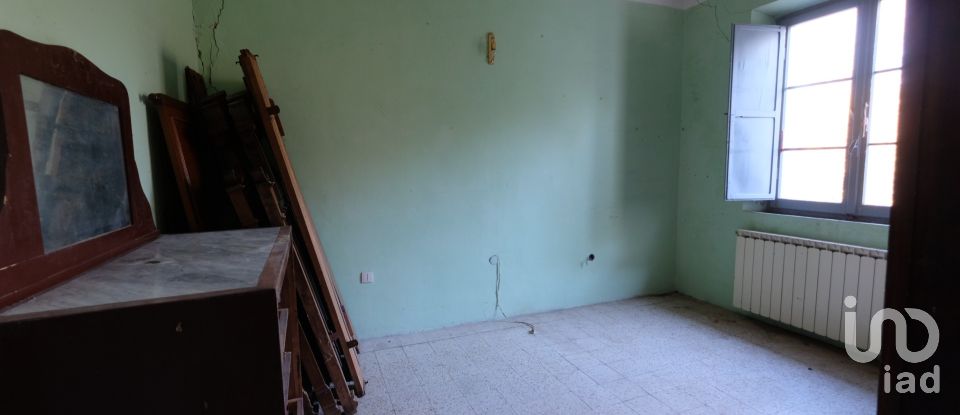 Casa indipendente 8 locali di 162 m² in Belvedere Ostrense (60030)