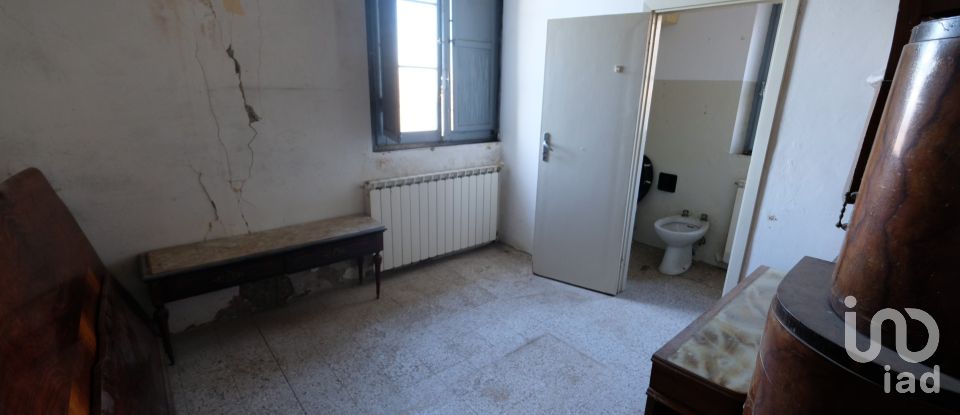 Casa indipendente 8 locali di 162 m² in Belvedere Ostrense (60030)
