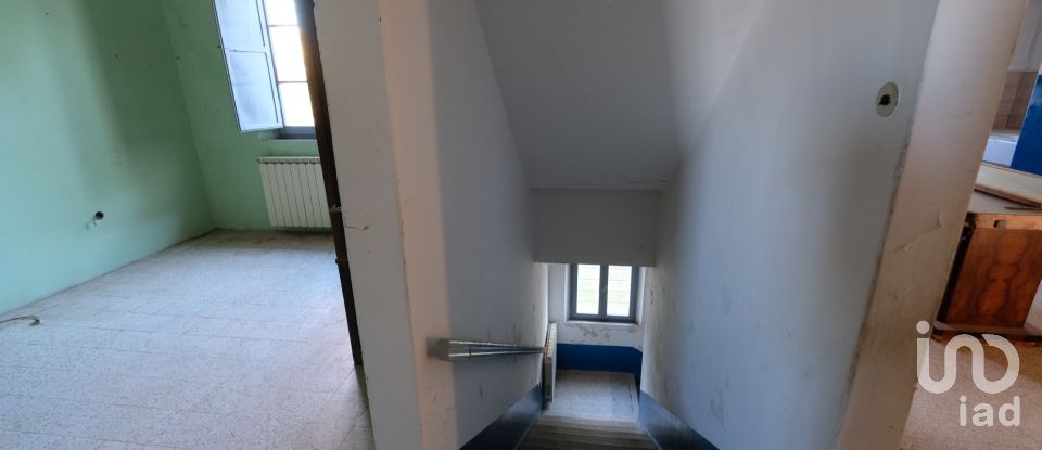 Casa indipendente 8 locali di 162 m² in Belvedere Ostrense (60030)