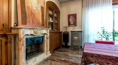 Villa Bifamiliare 19 locali di 1.008 m² in Cattolica (47841)