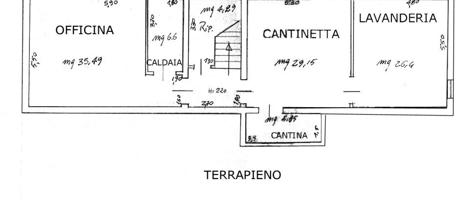 House boat 19 rooms of 1,008 m² in Cattolica (47841)