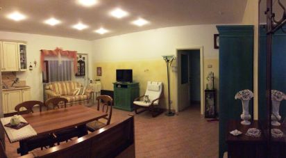 Villa Bifamiliare 12 locali di 220 m² in Ripatransone (63065)