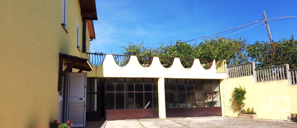 House boat 12 rooms of 220 m² in Ripatransone (63065)