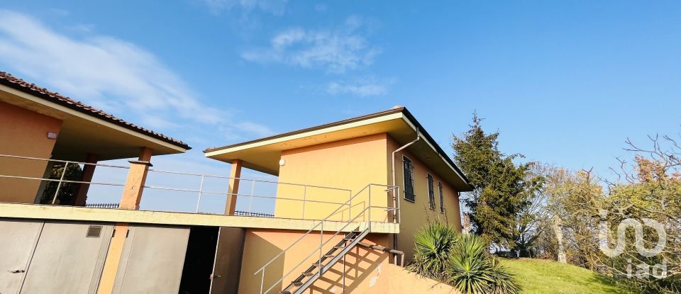 Casa 5 locali di 80 m² in Camino (15020)