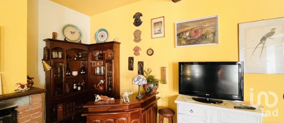 House 4 rooms of 200 m² in Palestro (27030)