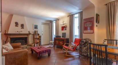 Town house 6 rooms of 177 m² in Montegiorgio (63833)
