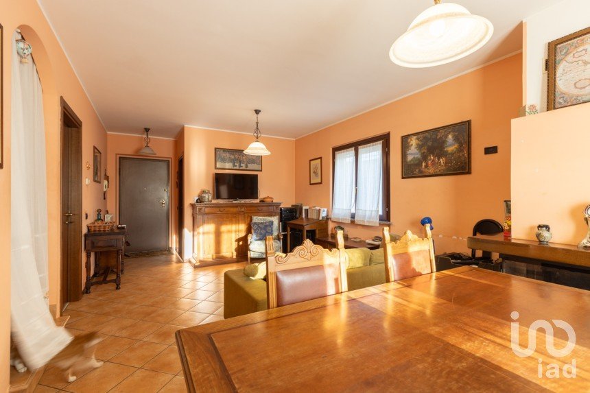 Traditional house 5 rooms of 128 m² in Osimo (60027)