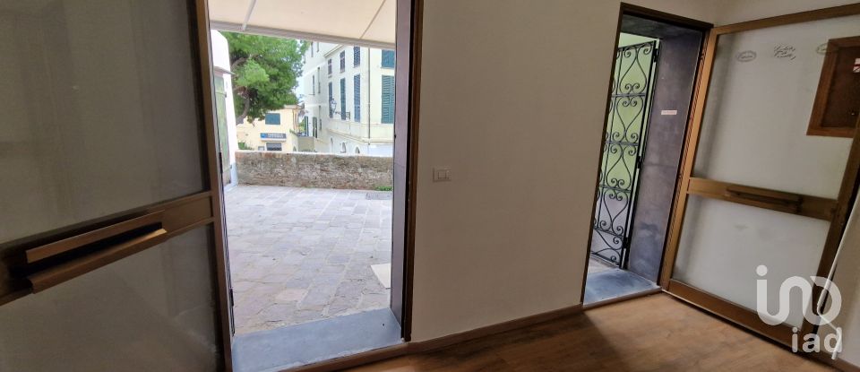 Retail property of 51 m² in Arenzano (16011)