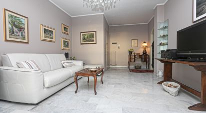 Apartment 7 rooms of 110 m² in Genova (16148)