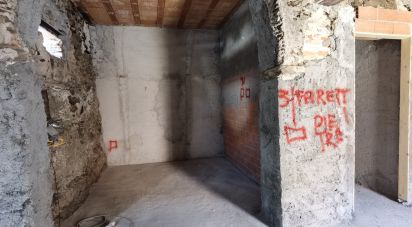 Rustico 6 locali di 100 m² in Vado Ligure (17047)