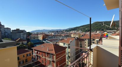 Appartamento 5 locali di 85 m² a Savona (17100)
