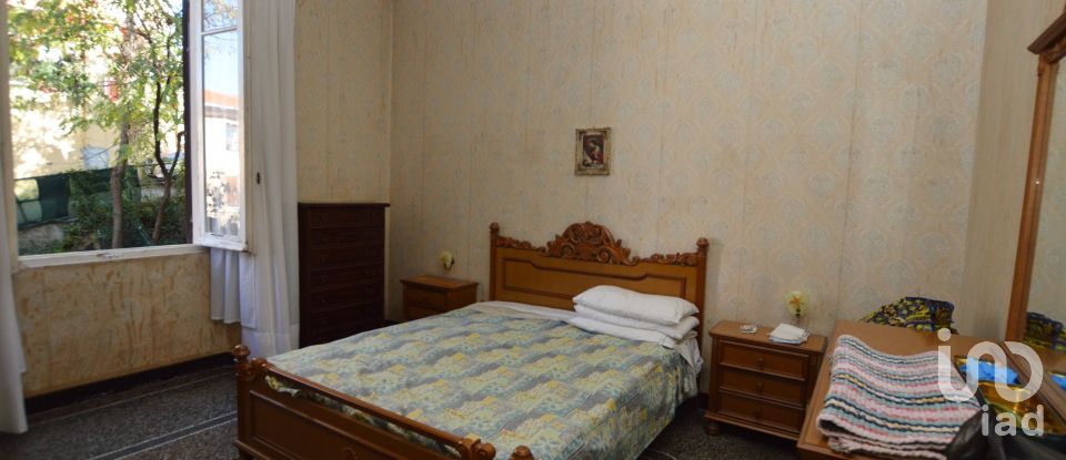Apartment 5 rooms of 85 m² in Savona (17100)