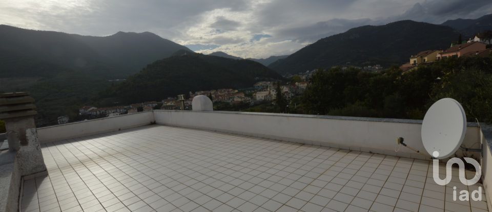 Casa indipendente / Villa 8 locali di 150 m² in Toirano (17055)