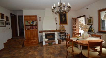 Casa 8 locali di 150 m² in Toirano (17055)