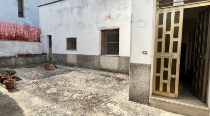 Casale 5 locali di 170 m² in Cisternino (72014)