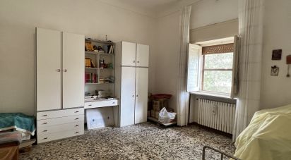Casale 5 locali di 170 m² in Cisternino (72014)
