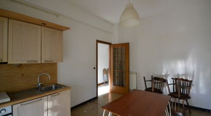 Four-room apartment of 75 m² in Genova (16151)