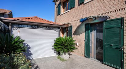 Casa indipendente 10 locali di 300 m² in Massa Fiscaglia (44025)