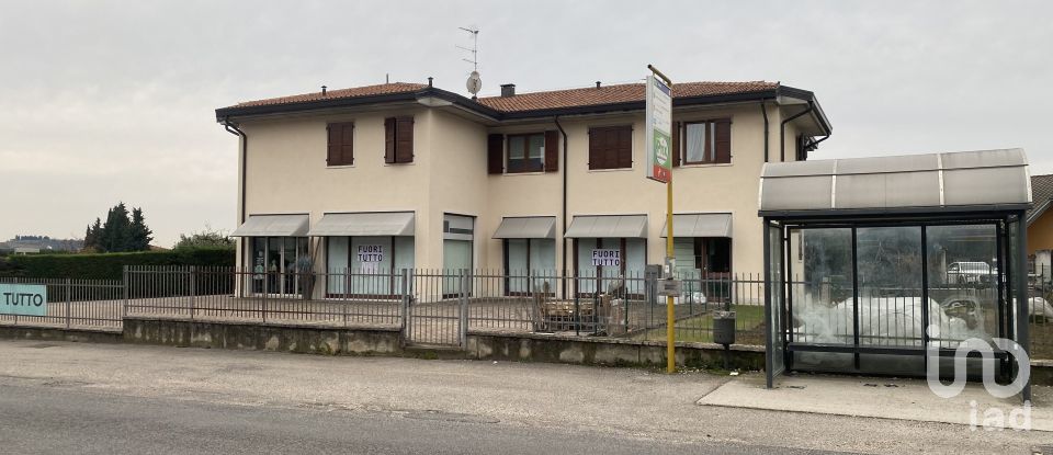 Shop / premises commercial of 210 m² in San Pietro in Cariano (37029)