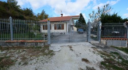 Villa 6 locali di 90 m² in Apiro (62021)