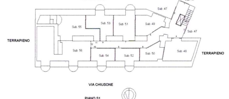 Posto auto di 13 m² in Genova (16151)