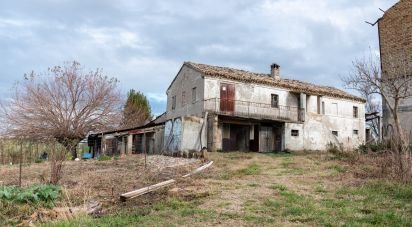 Country house 8 rooms of 660 m² in Osimo (60027)