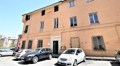 Appartamento 5 locali di 71 m² a Genova (16159)