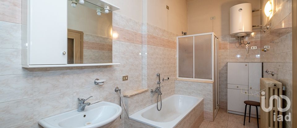 Appartamento 8 locali di 322 m² a Castel Goffredo (46042)