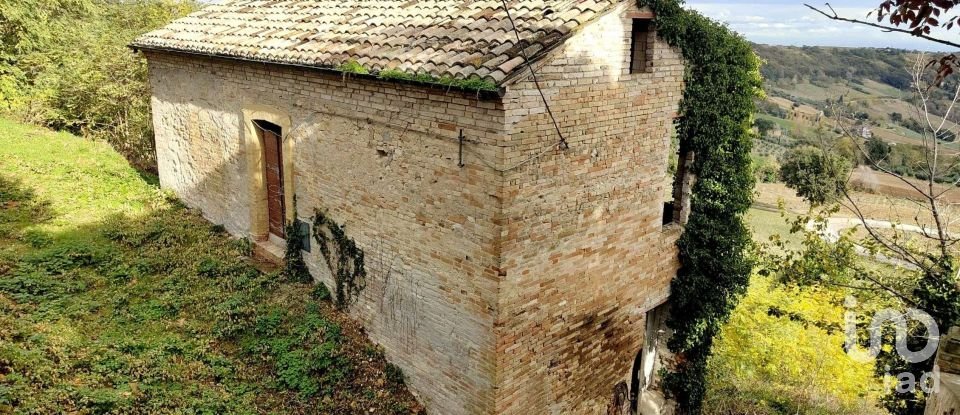 Village house 8 rooms of 160 m² in Moresco (63826)